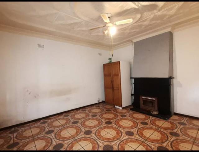 3 BEDROOM HOUSE FOR SALE IN FOREST HILL